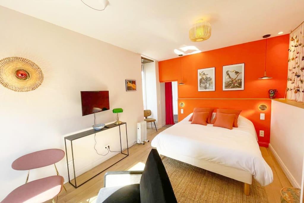 Frida - 50m - Rue Gratuite Apartment *