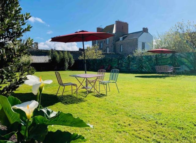 Frida - 50m - Rue Gratuite Apartment *
